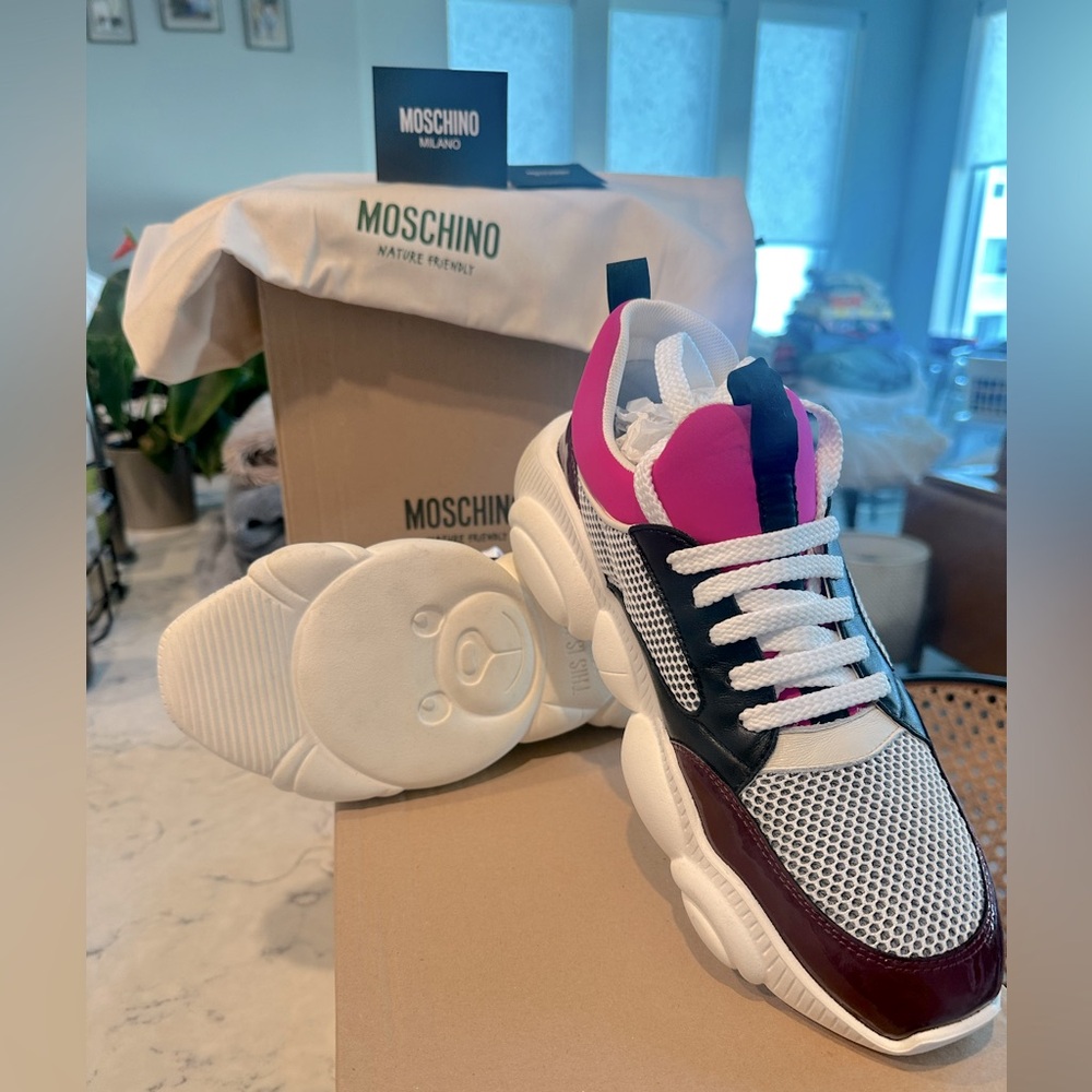 MOSCHINO TEDDY FANTASY MIXED-MEDIA SNEAKERS. SIZE 40 EU (10 US) WHITE/PINK/BLACK